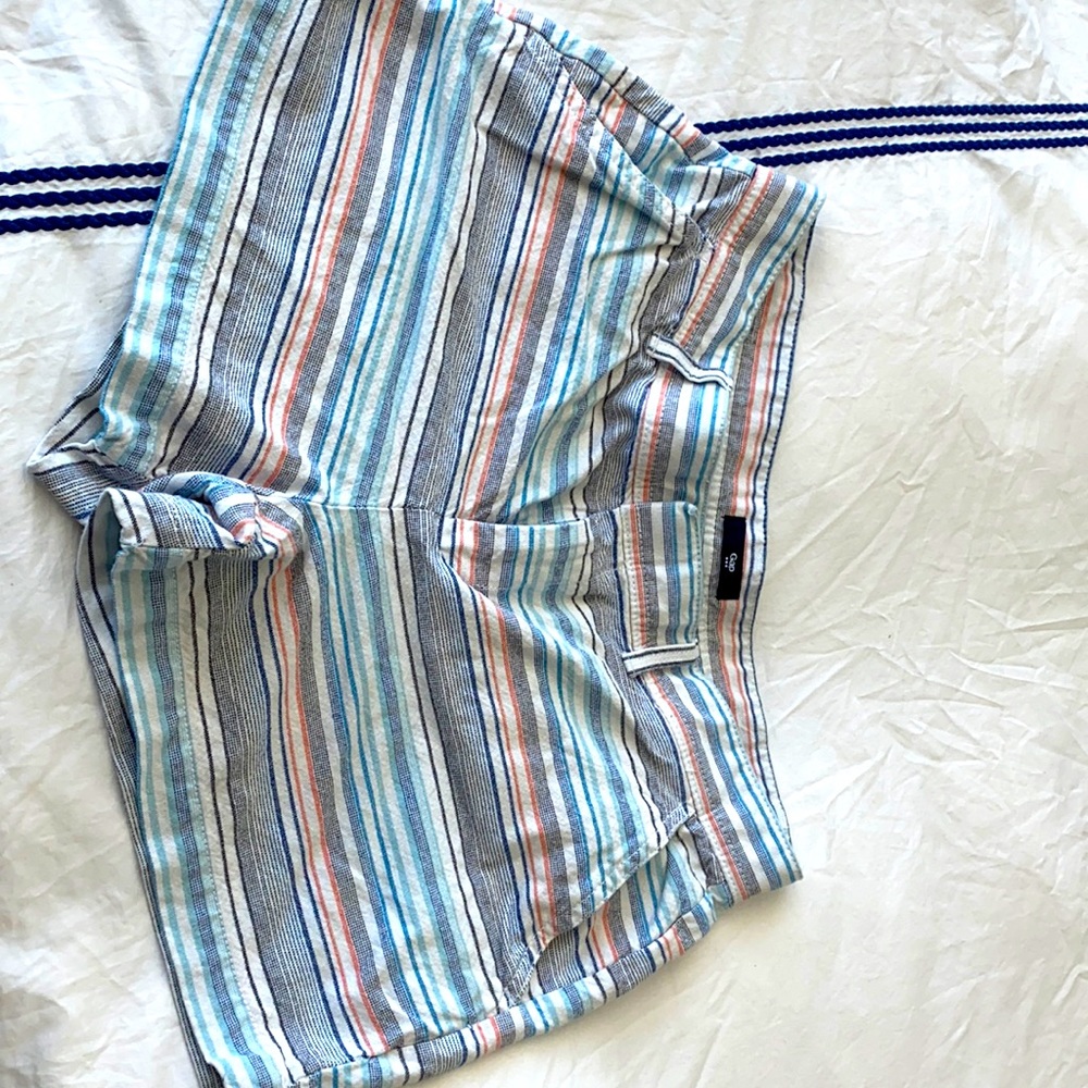 Gap shorts